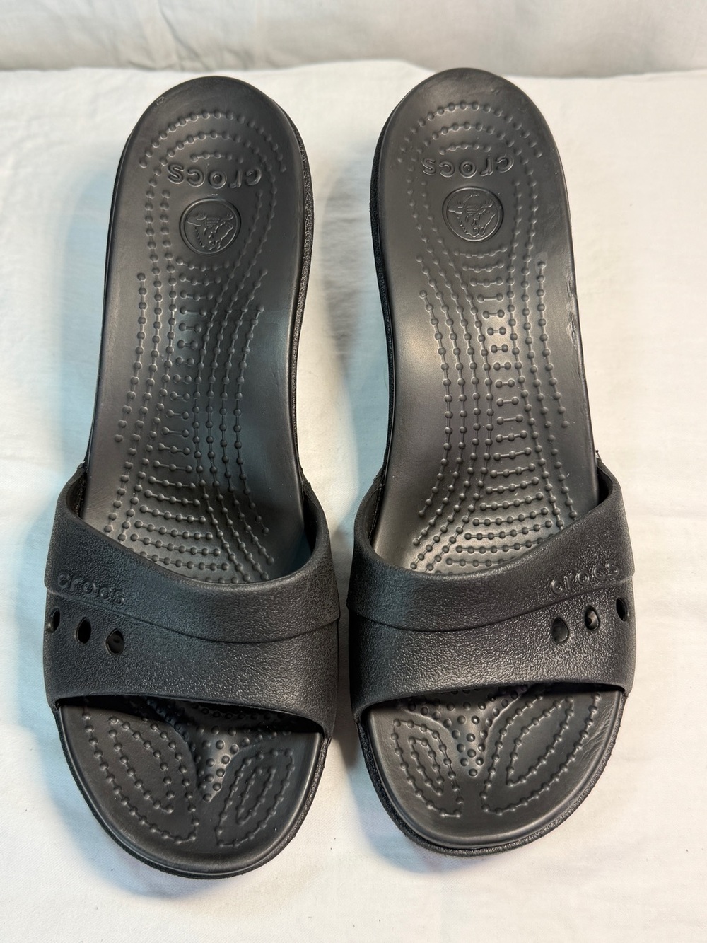 CROCS Women's Black Open-Toe Slide Mules